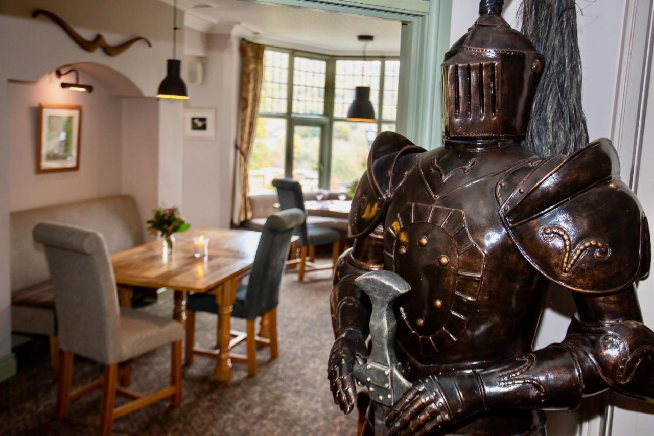 Sir William 4* Grindleford Bridge